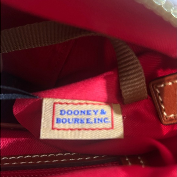 NWOT Dooney and Bourke Pebbled Leather Purse - Picture 9 of 10